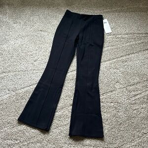 Alo black high-waist 7/8 zip it flare legging